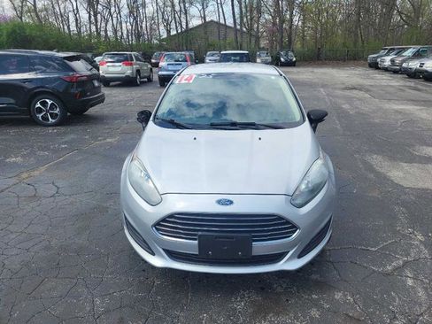 Used 2014 Ford Fiesta SE FWD image 3