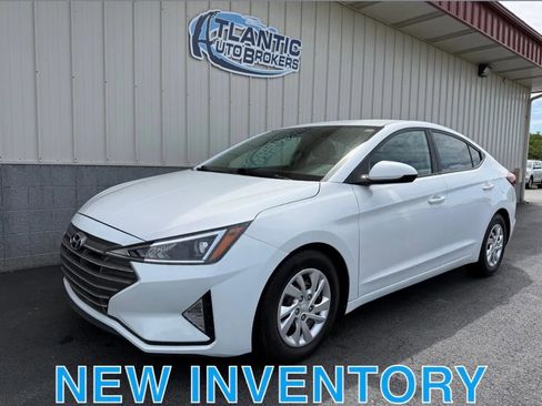 Used 2019 Hyundai Elantra SE FWD image 1