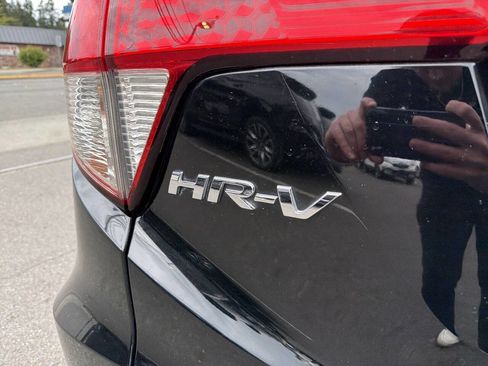 Used 2019 Honda HR-V EX image 6