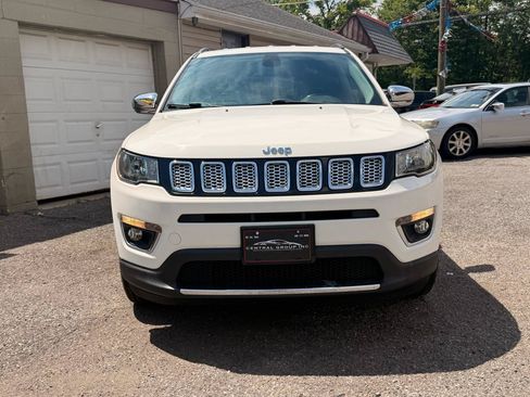 Used 2019 Jeep Compass Limited AWD/4WD image 10