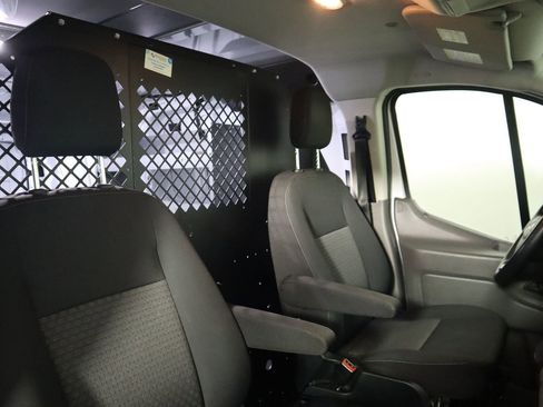 Used 2020 Ford Transit 150 Low Roof AWD image 45