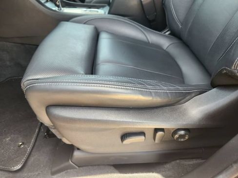 Used 2023 Subaru Ascent Limited w/ Technology Package AWD/4WD image 26