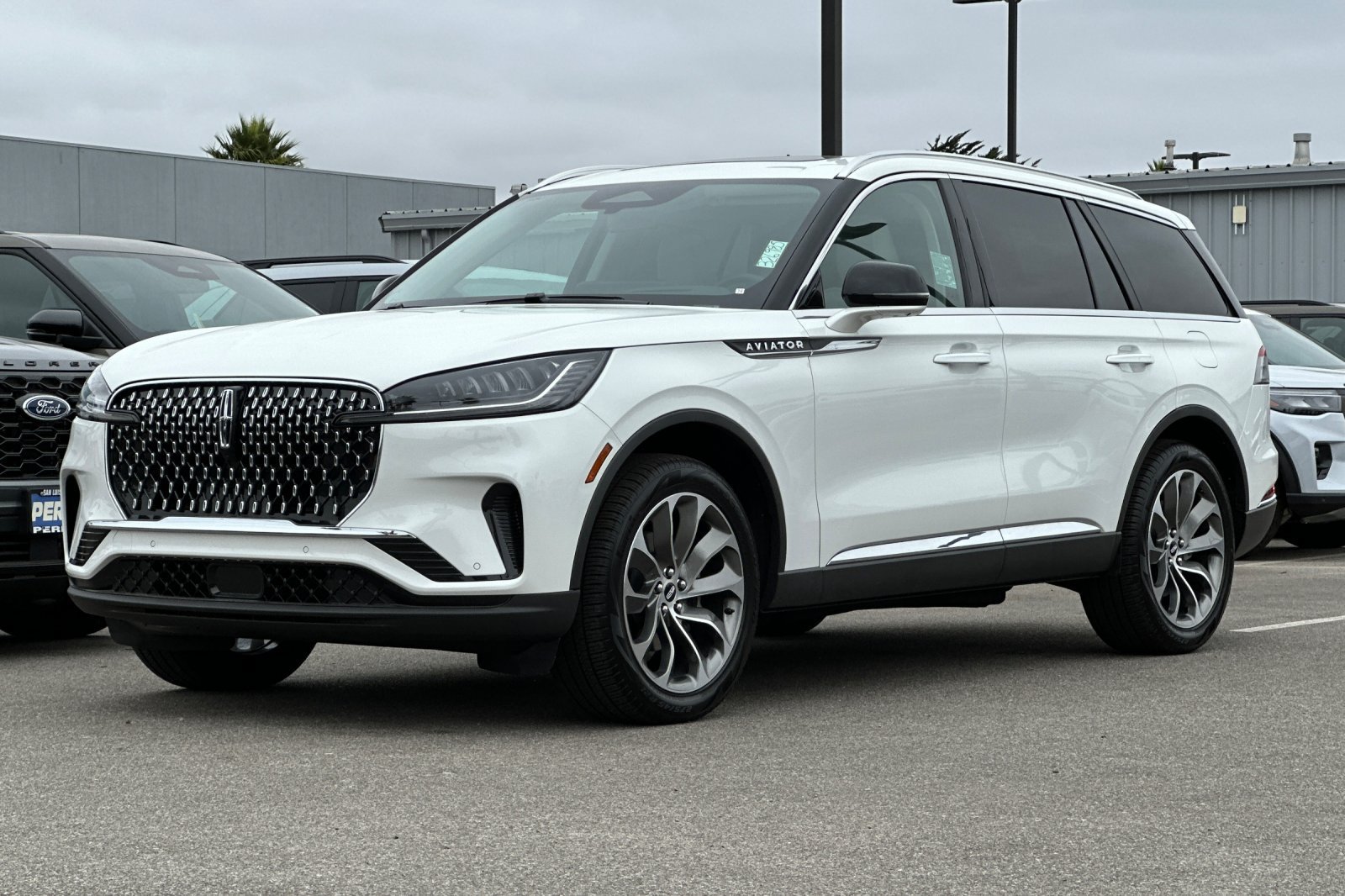 New 2026 Lincoln Aviator Reserve AWD/4WD image 7