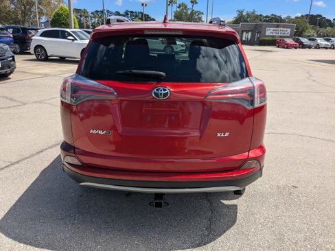 Used 2017 Toyota RAV4 XLE image 5