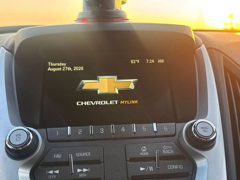 Used 2017 Chevrolet Equinox LT FWD image 47