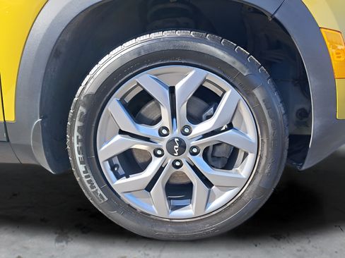 Used 2024 Kia Seltos S AWD/4WD image 29