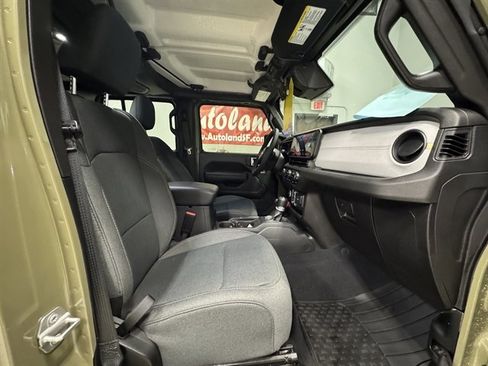 Used 2025 Jeep Wrangler Unlimited Sport S 4xe w/ Convenience Group AWD/4WD image 10