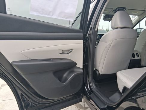 New 2026 Hyundai Tucson SEL image 15
