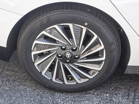 New 2026 Hyundai Sonata Limited FWD image 9