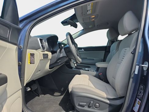 Used 2021 Kia Sportage LX w/ LX AWD Popular Package image 12