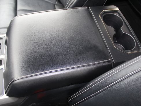 Used 2020 Ford F150 Lariat image 39