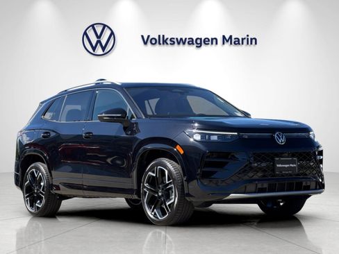 New 2026 Volkswagen Tiguan SEL R-Line AWD/4WD image 7