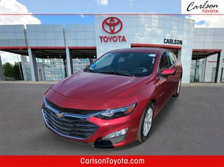 Used 2025 Chevrolet Malibu LT image 1
