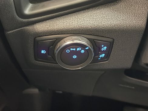 Used 2021 Ford EcoSport SE w/ SE Appearance Package image 17