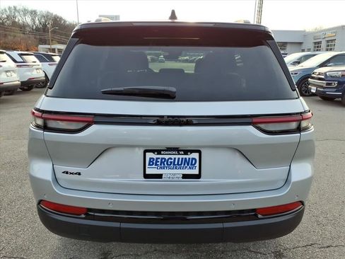 New 2025 Jeep Grand Cherokee Limited image 5