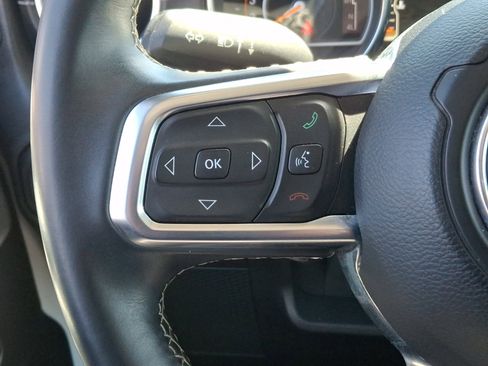 Used 2018 Jeep Wrangler Unlimited Sahara image 21