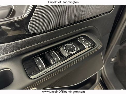 New 2026 Lincoln Aviator AWD image 20