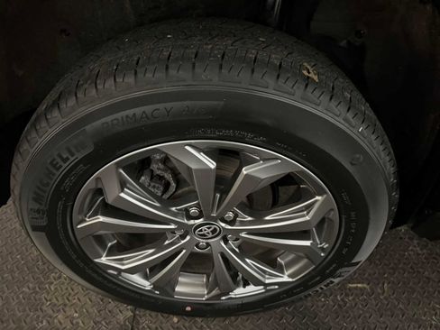 Certified 2024 Toyota RAV4 XLE Premium image 13