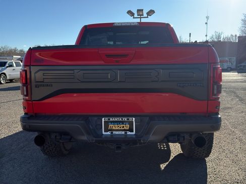 Used 2018 Ford F150 Raptor w/ Equipment Group 802A Luxury image 9