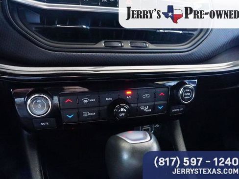 Used 2023 Jeep Compass Latitude w/ Convenience Group AWD/4WD image 13