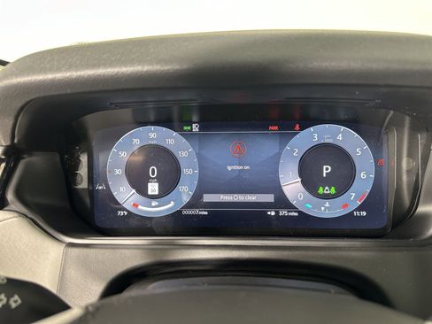 Used 2025 Land Rover Range Rover Velar S image 29