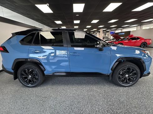 Used 2024 Toyota RAV4 XSE w/ Weather Package AWD/4WD image 6