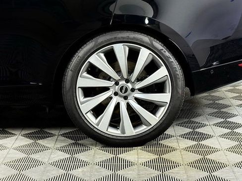 Certified 2023 Land Rover Range Rover SE image 15