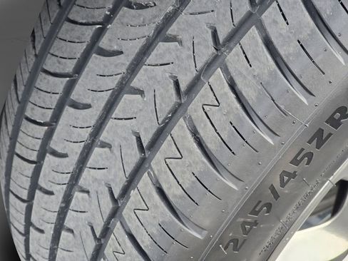 Used 2014 Chrysler 300 S image 25