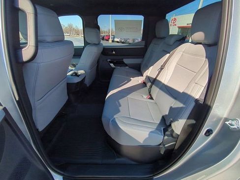 New 2026 Toyota Tundra Limited AWD/4WD image 15