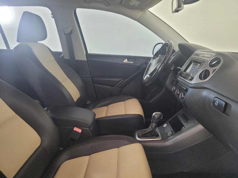 Used 2016 Volkswagen Tiguan S FWD image 21