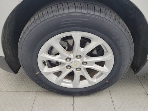 Used 2020 Chevrolet Equinox LT FWD image 31