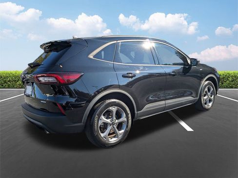 Used 2025 Ford Escape ST-Line image 4