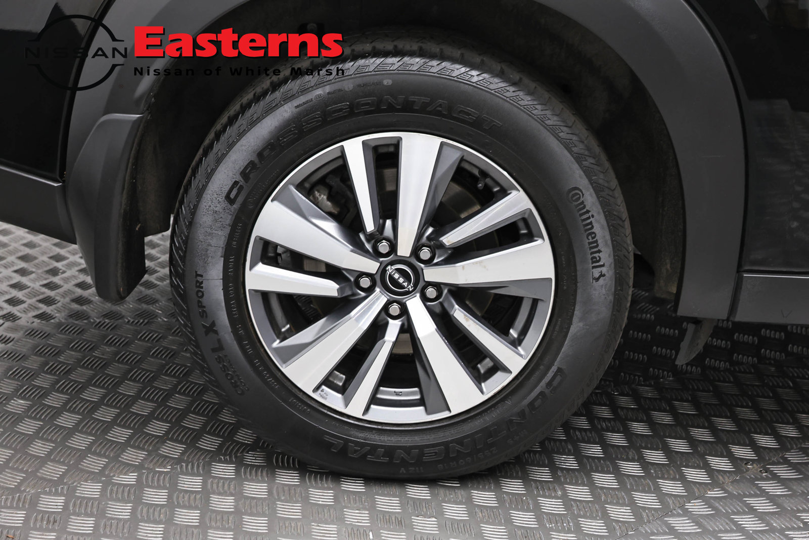 Used 2023 Nissan Pathfinder SL AWD/4WD image 30