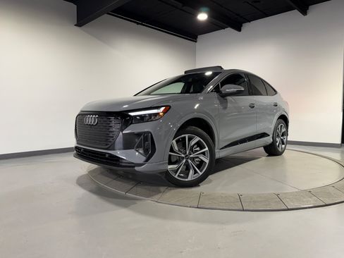 Used 2024 Audi Q4 e-tron Premium w/ Convenience Package AWD/4WD image 3