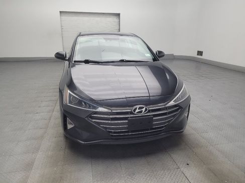 Used 2020 Hyundai Elantra SE FWD image 14