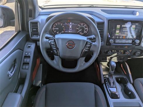 Used 2022 Nissan Frontier Pro-X w/ Technology Package image 14