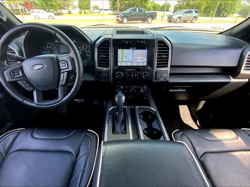 Used 2018 Ford F150 XLT w/ Equipment Group 302A Luxury image 15