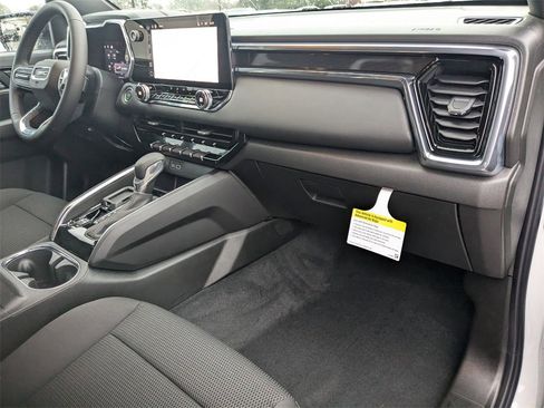 New 2025 GMC Canyon Elevation w/ Convenience Package image 31