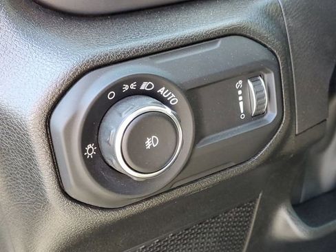Used 2023 Jeep Wrangler Unlimited Sport AWD/4WD image 12