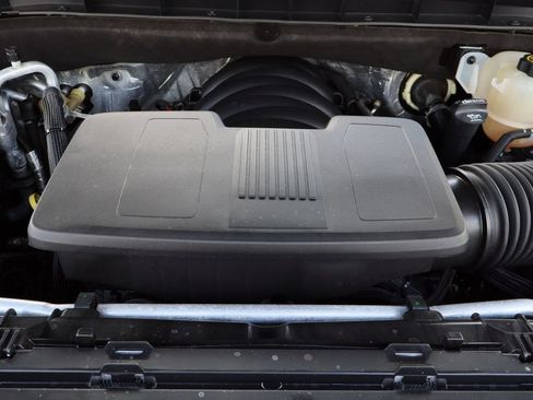 Used 2021 GMC Yukon AT4 w/ Rear Media and Nav Package AWD/4WD image 38