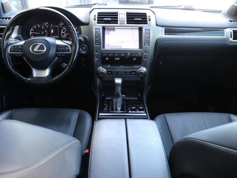 Used 2020 Lexus GX 460 Premium w/ Premium Package image 36