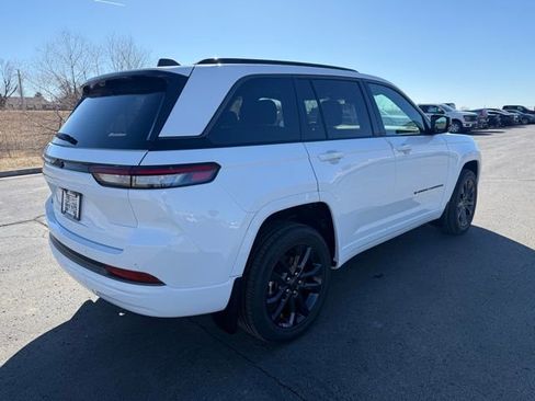 New 2026 Jeep Grand Cherokee Limited image 7