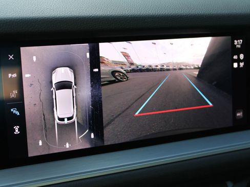 Certified 2024 Porsche Cayenne image 18