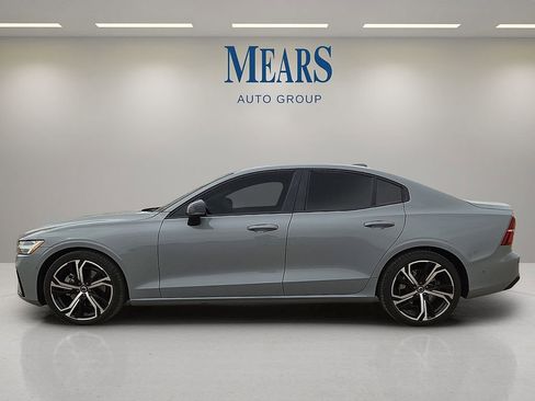 Used 2024 Volvo S60 B5 Plus w/ Climate Package image 3
