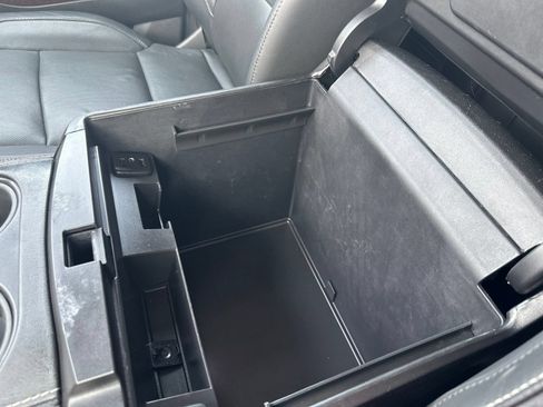 Used 2018 GMC Yukon SLT w/ HD Trailering Package AWD/4WD image 70