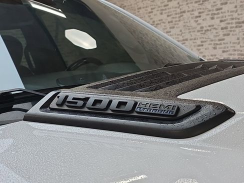 Used 2021 RAM 1500 Laramie image 8