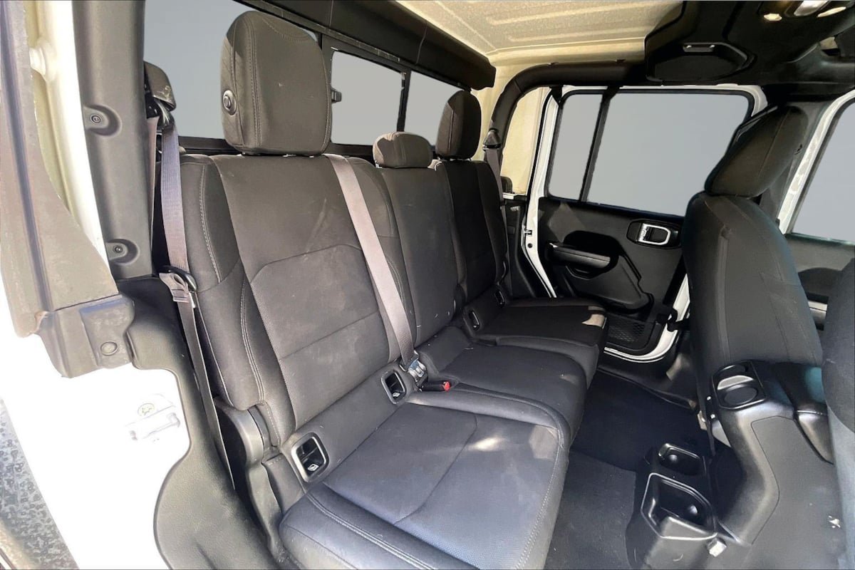 Used 2020 Jeep Gladiator Sport w/ Quick Order Package 24S AWD/4WD image 28