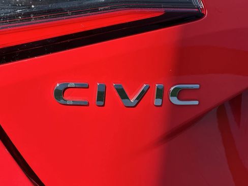 Used 2023 Honda Civic Sport image 15