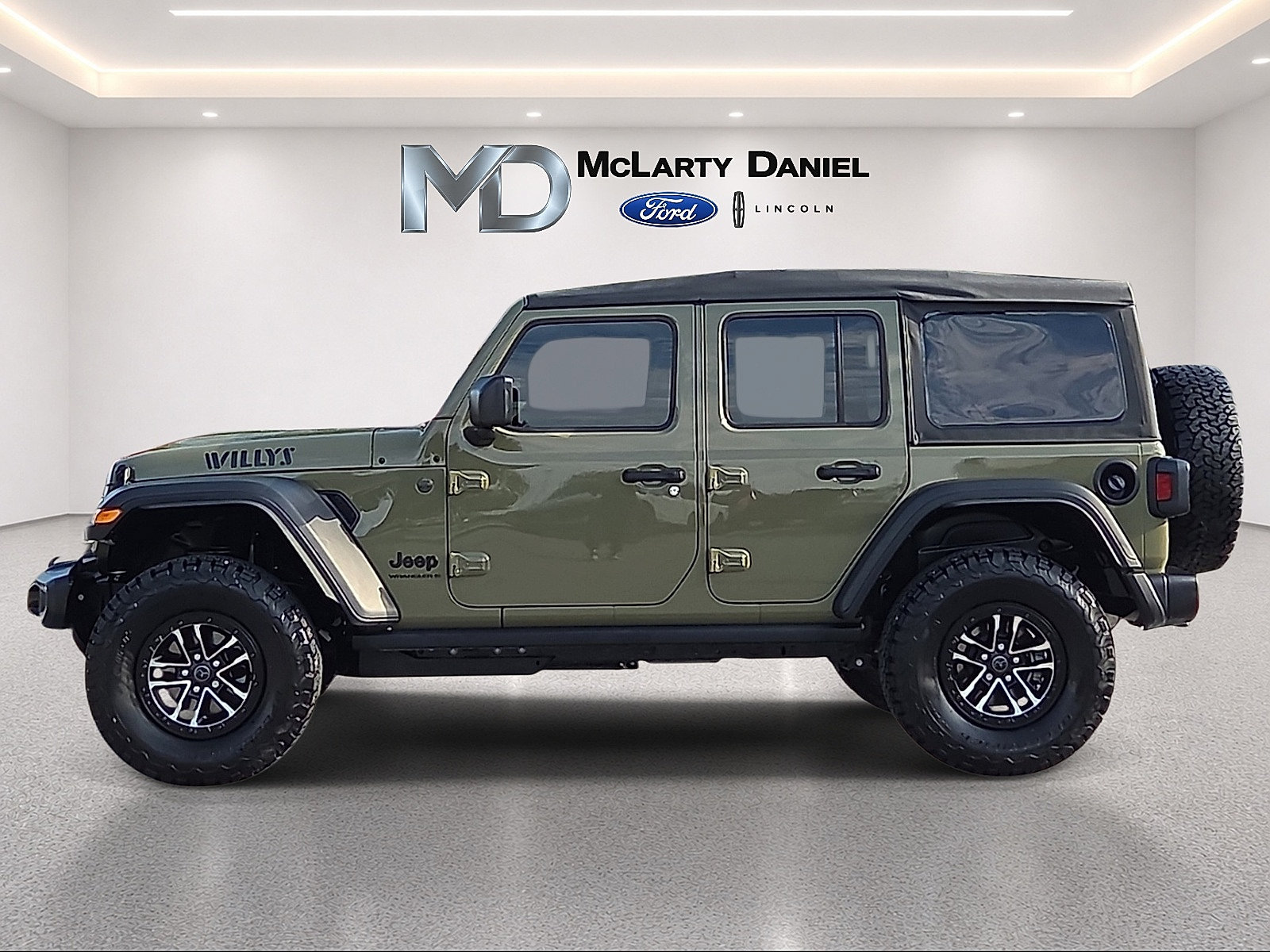 Used 2026 Jeep Wrangler Unlimited Sport AWD/4WD image 3