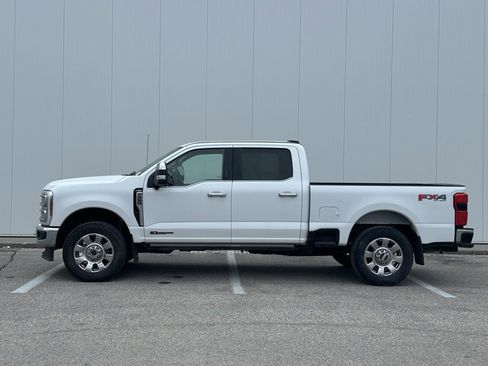 Certified 2024 Ford F250 Lariat w/ Lariat Ultimate Package image 2